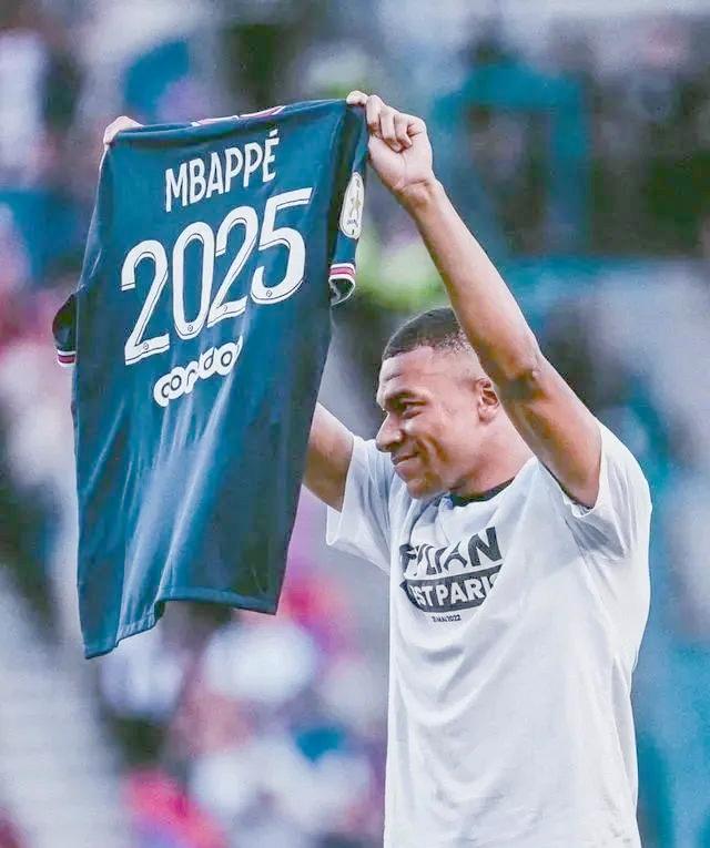 包含这也行？姆巴佩在快船比赛中挺进下一轮拜仁慕尼黑防线松动备战欧冠，AC米兰再遭质疑备战法国杯的词条YABO体育APP